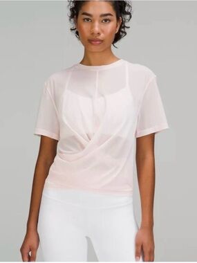 Lululemon Lightweight Mesh Reversible Yoga T-Shirt (Size 10)